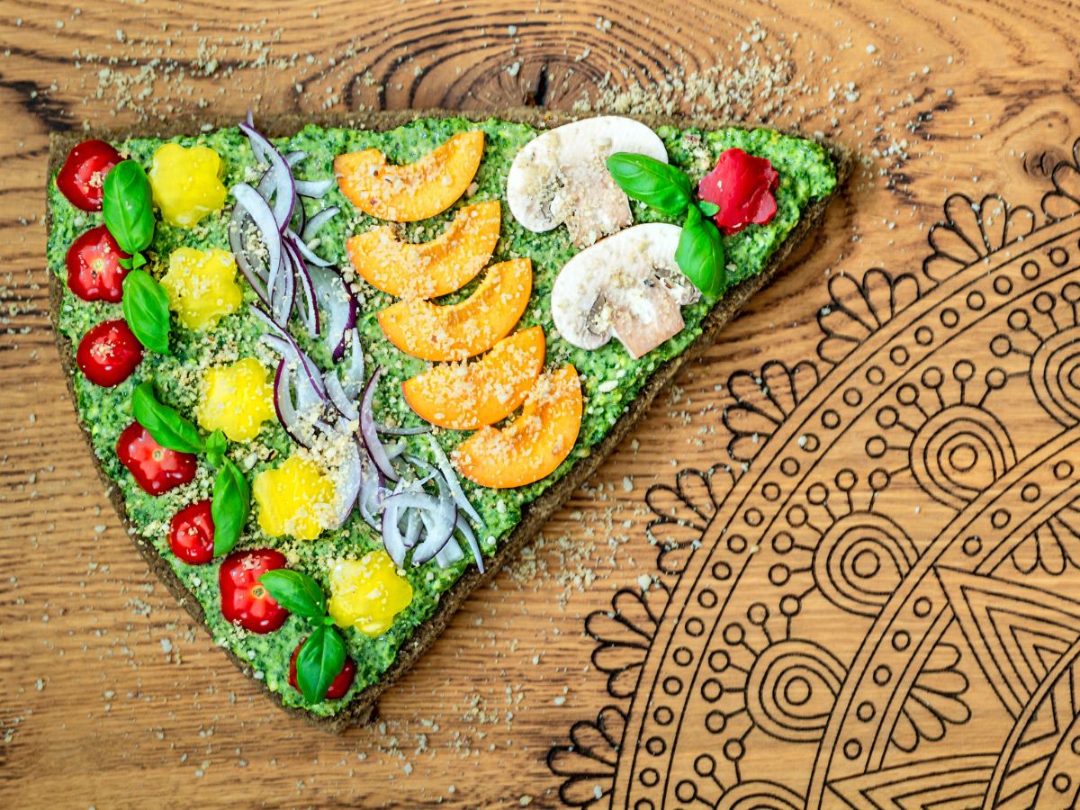 Surowa pizza z książki Pokochaj Surowe Pizze