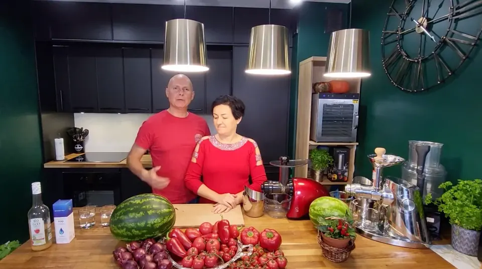 Kolorowy Detox · dzień 1 · przygotowanie soku